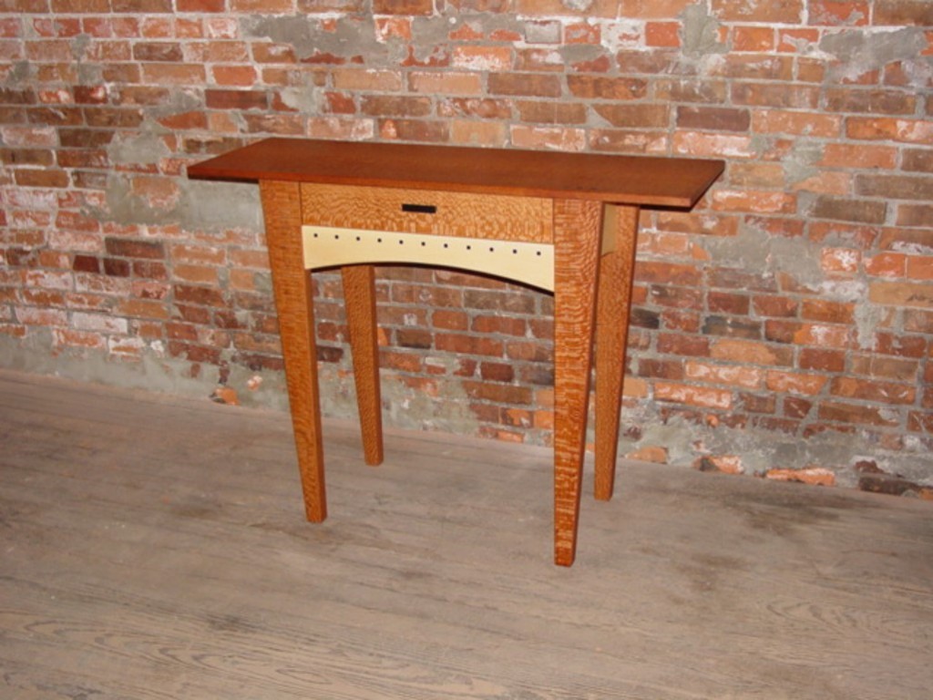 One Drawer Table with tapered legs